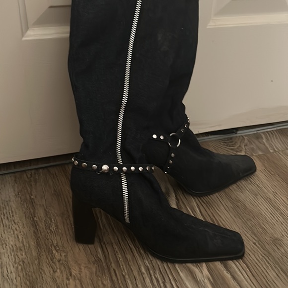 Jean Boots - Picture 2 of 5